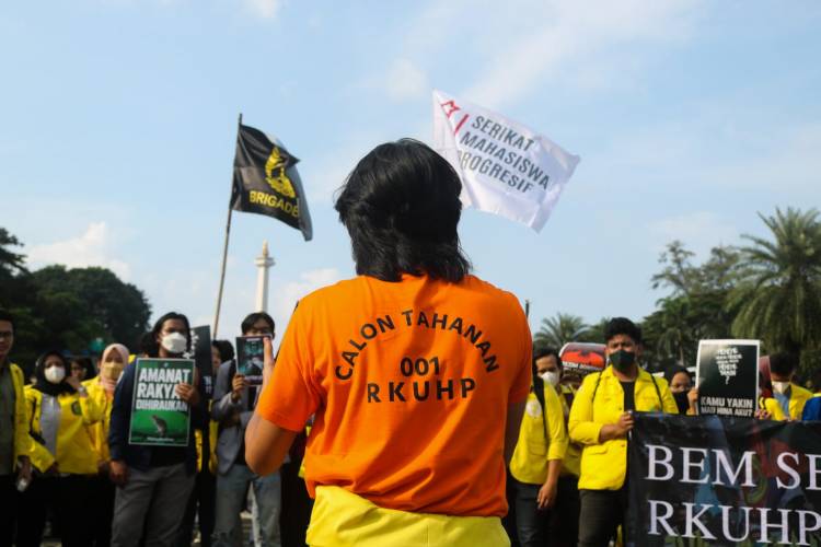 Memperingati Ulang Tahun Jokowi, Mahasiswa Gelar Demo Tolak RKUHP