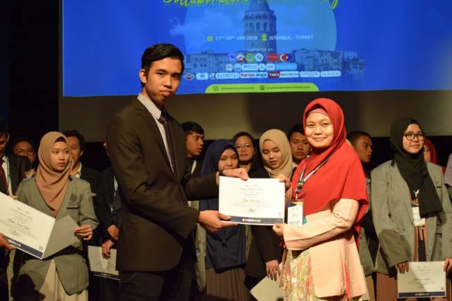 Pengalaman Mahasiswi S2 Unindra di Istanbul Youth Summit 2020
