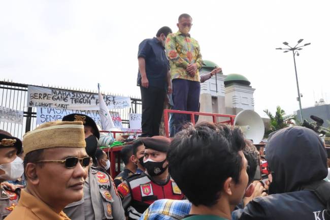 Menerima Seluruh Tuntutan Massa Aksi, DPR RI Berjanji akan Mematuhi Konstitusi