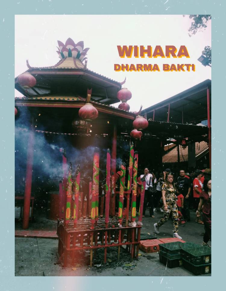 Tradisi Unik Saat Imlek di Wihara Dharma Bakti