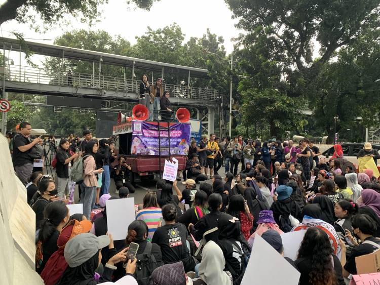 Aksi International Women’s Day 2025: Perempuan Menuntut Keadilan dan Kesetaraan